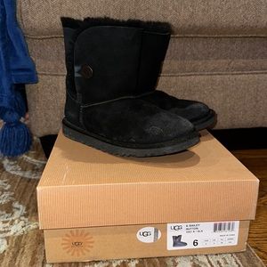 Bailey Button Uggs